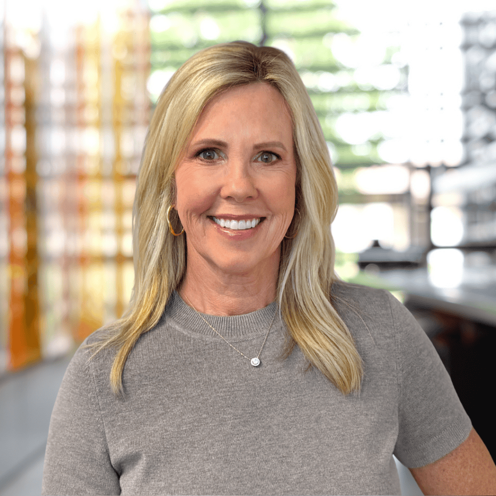 Lisa Bussenger is a Managing Director and Partner with nearly three decades of experience helping individuals and families prepare for retirement and protect what they have built.